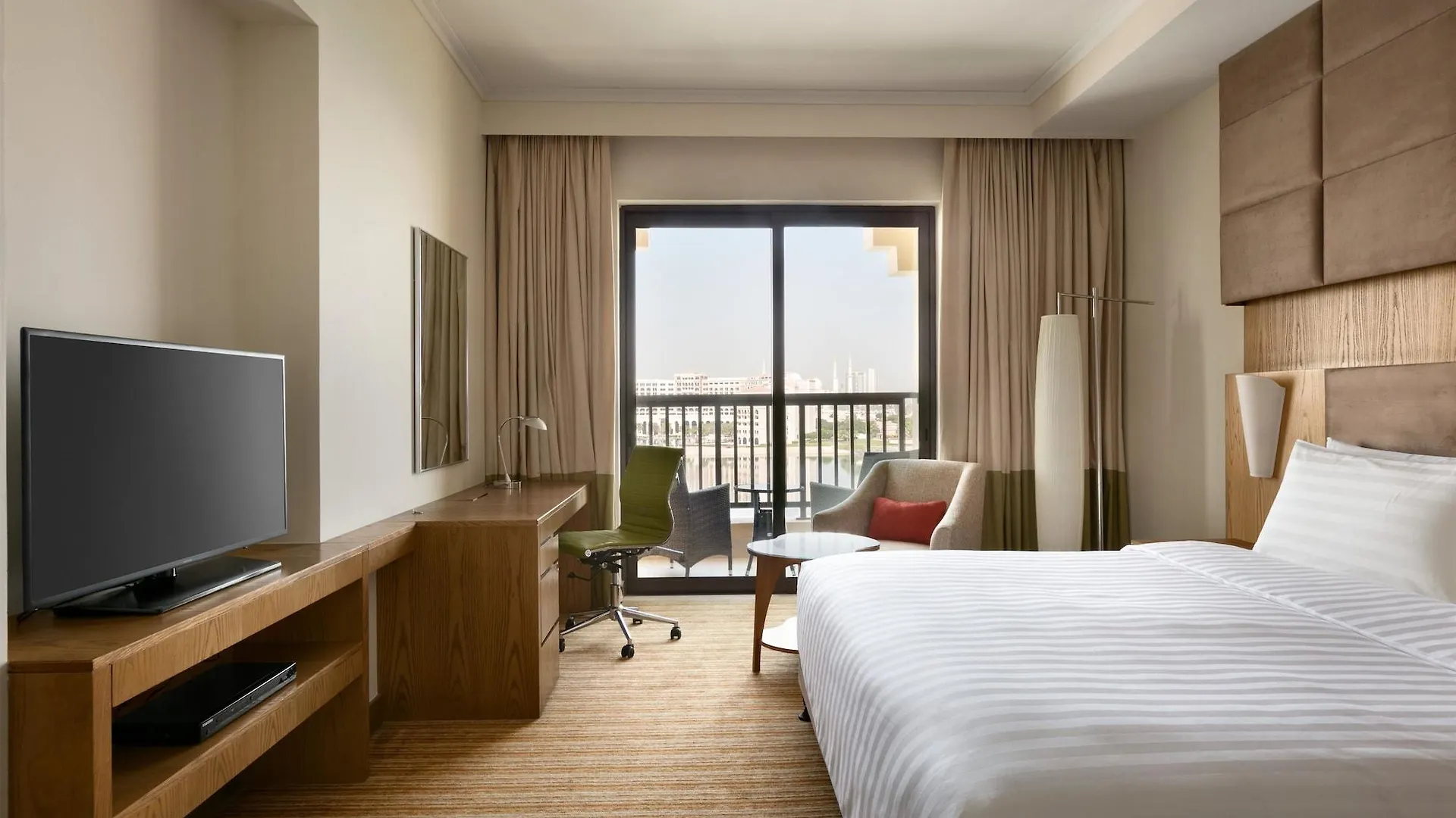 Traders Hotel, Abú Dhabí Hotel