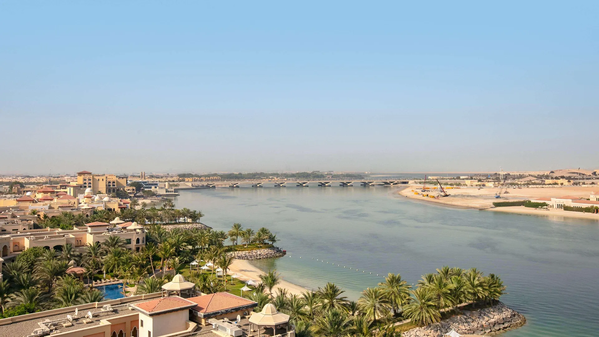 Traders Hotel, Abú Dhabí Spojené arabské emiráty