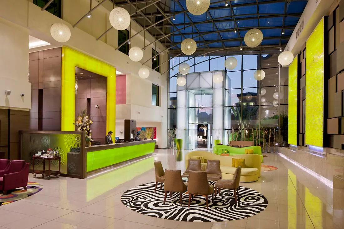 Traders Hotel, Abu Dhabi