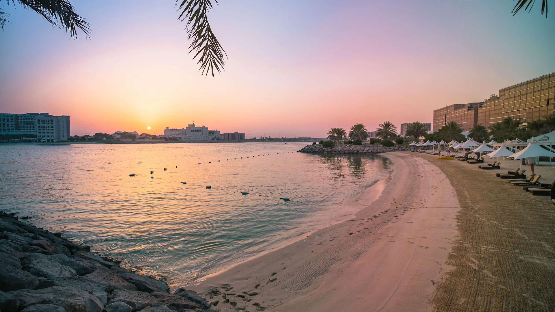Traders Hotel, Abu Dhabi Hotel